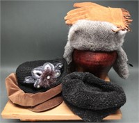 Rabbit Fur Trapper Hat & Sued Gloves + (5)