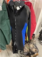 SEA QUEST M/L WET SUIT