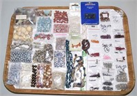 VARIETY LOT OF OVER 500 MISCELLANEOUS BEADS