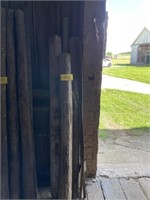 (3) Wood Posts 6', T Posts