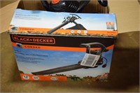 Black & Decker Leaf Blower / Vacuum in Box
