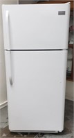 Frigidaire Refrigerator (Clean)