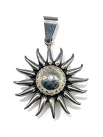 Sterling silver aztec sun pendant, 31.76 grams