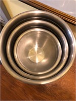3 Stainless Steel Mixing Bowls