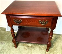end table - VG condition