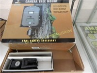 NEW IN BOX TREE MOUNTED GAME CAMERA AND