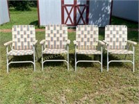 Set of 4 Vintage Lawn Chairs