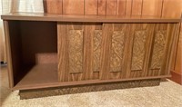 Mid Century Console Table w/Sliding Doors