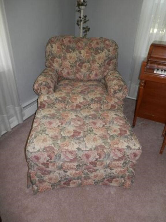 Best Chair-oversized type chair w/matching ottoman
