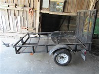 utility trailer w/ramp(has title)