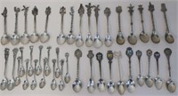 Quantity vintage Dutch souvenir spoons