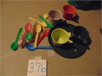 Child's Plastic Drink Set