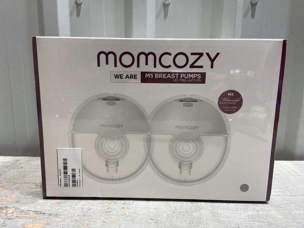 NEW/SEALED Momcozy Wearable Breast Pump