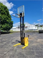 Yale Hi Lift Walkie Stacker