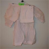 VINTAGE N1900'S CHILDS DRESS & BLOOMERS