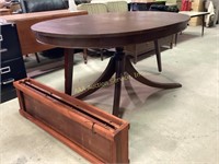 Seng Company Mahogany Oval Table with leaves has