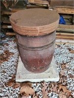Wooden Barrel with Homemade Lid