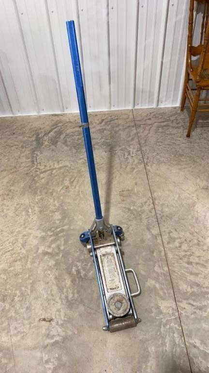 3000 lb floor jack, works