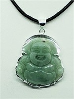 Sterling Silver Jade Pendant (weight 8g).