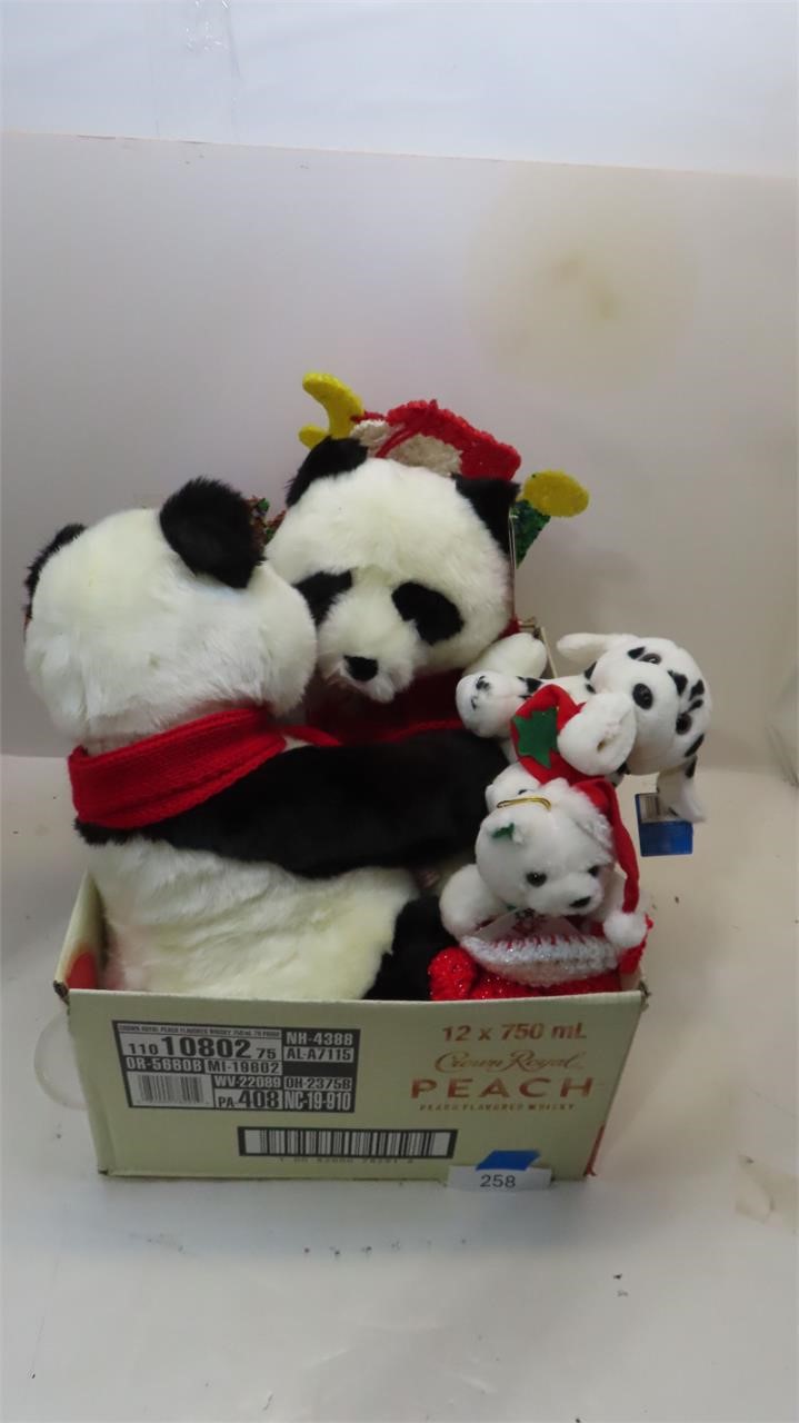 Christmas decorations, stuffies