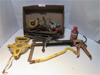 LOT: MEASURING TAPE; CLAMP; PRY BAR; MISC