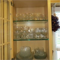 Large Clear Glass Serving Dishes & Glasses