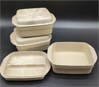 (3) Anchor Hocking Microwave Containers