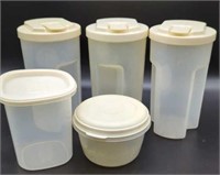 Rubbermaid Storage Containers 
(3) 2qt Storage