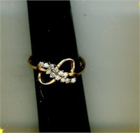 10k Gold Diamond Bow Ring S7