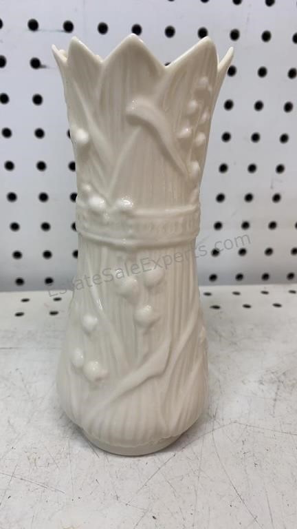 Belleek Lily of The Valley Vase 6.5 inch