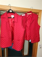 2 Women's Vests, XL & L