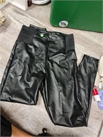 M leather leggings