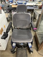 NICE INVACARE WORKING MOBILITY SCOOTER