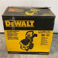 DeWalt 3300PSI Gas Powered Pressure Washer DXPW332