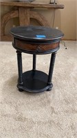 Round Side table by Hooker Furniture 20”x26.5”