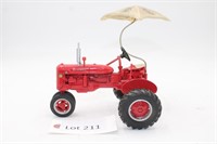 1/16 Scale Farmall Model B Tractor