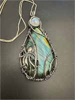 Sterling labradorite large pendant/chain