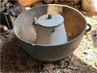 CAST IRON POT & TEAPOT