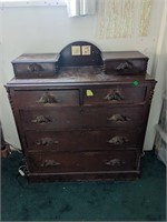 Vintage wooden dresser 41"w 18"d 38"h (Bedroom)