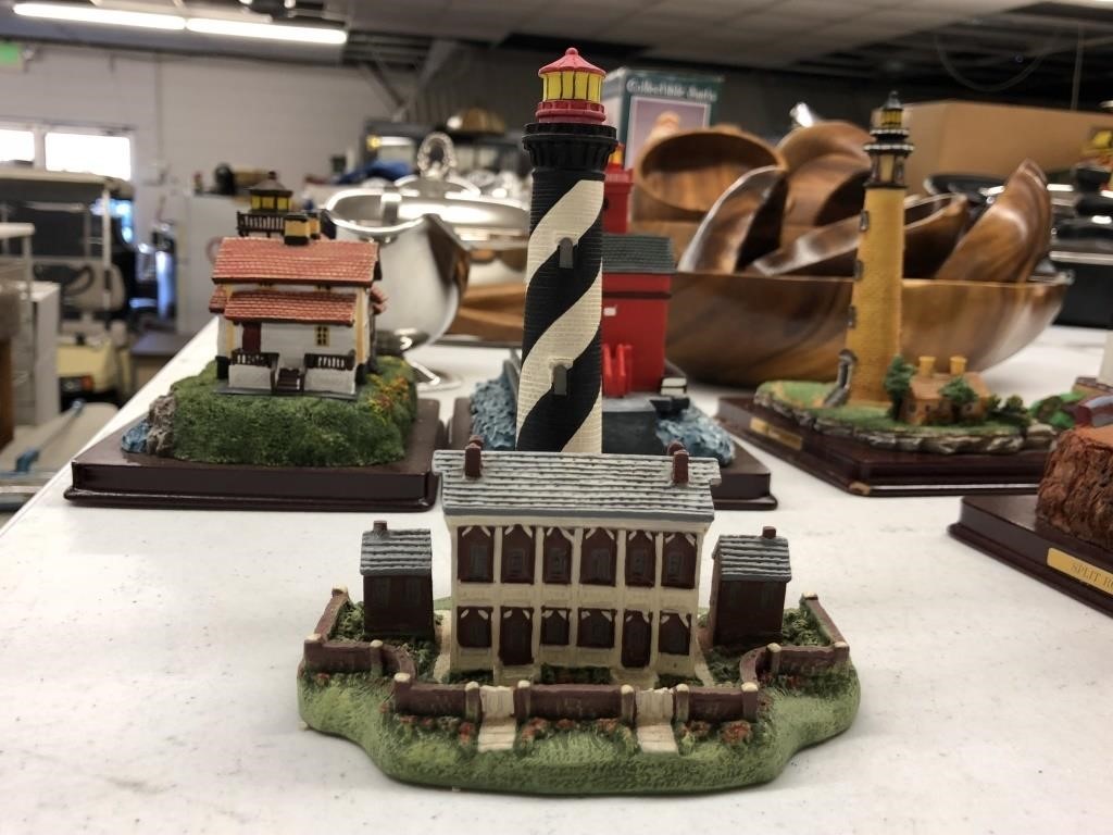 danbury mint lighthouse