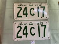 Ontario 1941 licence plates pair