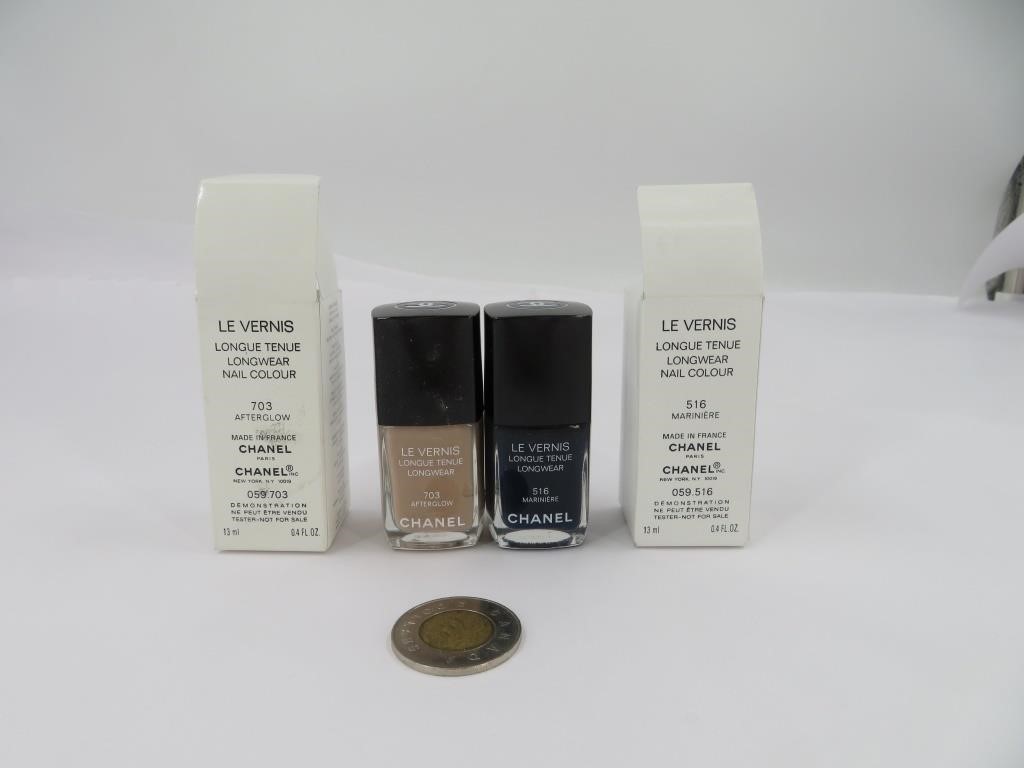 2 vernis à ongles neufs Chanel