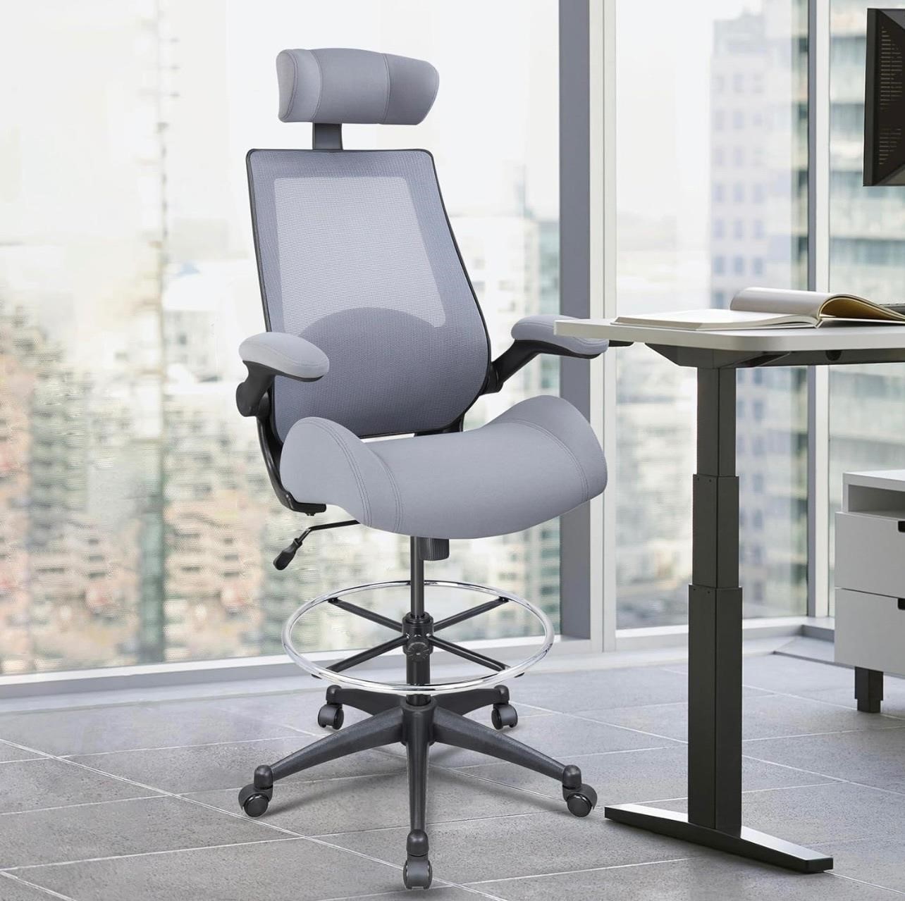BOLISS High-Back Mesh Ergonomic Tall Office Chair