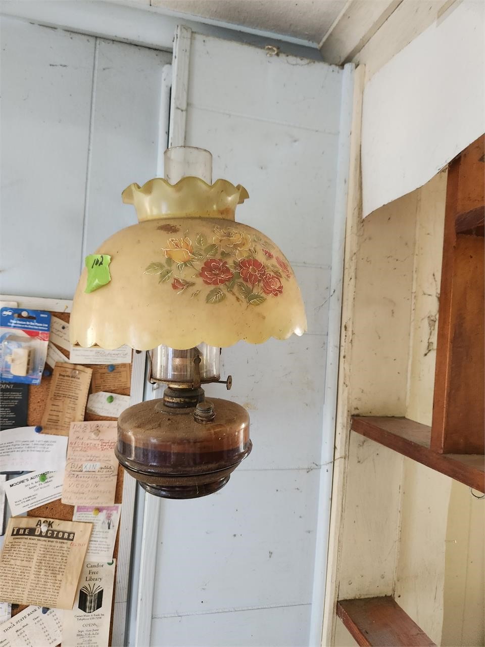 vtg Oil lamp sconce