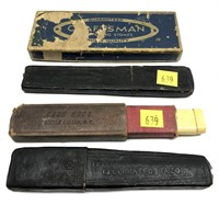 Lot, assorted vintage straight razors and