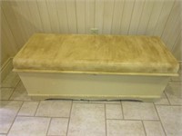 Cedar Chest-46"Wx17"Dx19"H(top broken)