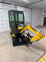 Mini Excavator- QH13R- NO RESERVE