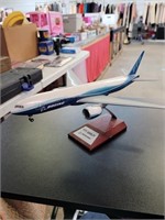 Boeing 777-200lr plane replica 14 in