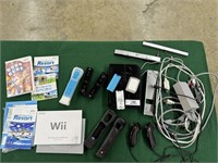 Complete Wii Game & Controlers w/ games