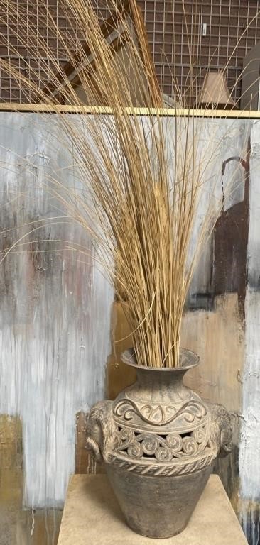 39 - RUSTIC STYLE VASE W/ DRIED GRASS 46"T
